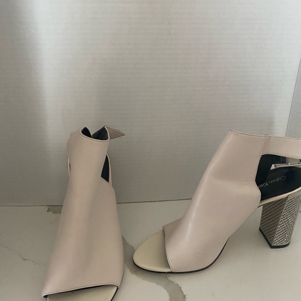 Calvin Klein open toe heel size 10M